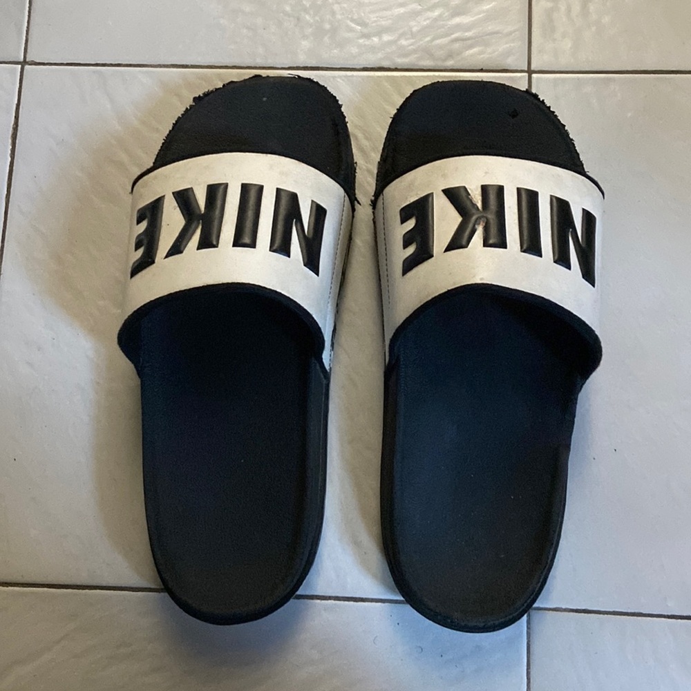 Nike slides